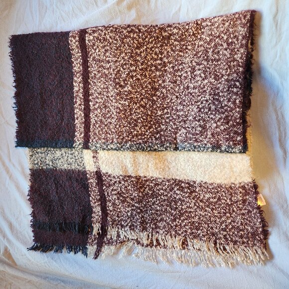 OSFM Tartan Scarf - Picture 2 of 5